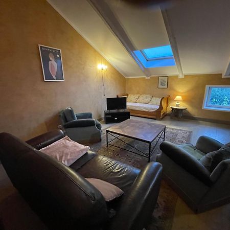 La Gandonne Apartment Caderousse ภายนอก รูปภาพ