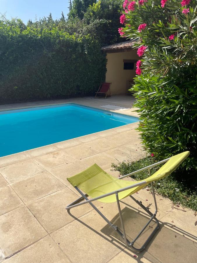La Gandonne Apartment Caderousse ภายนอก รูปภาพ