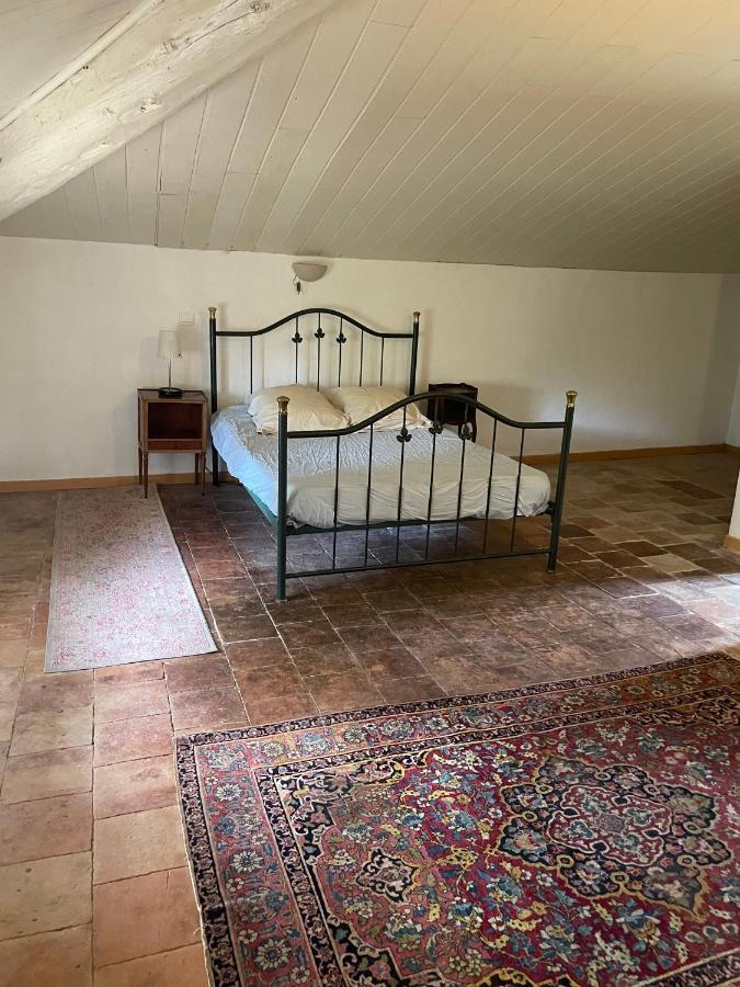 La Gandonne Apartment Caderousse ภายนอก รูปภาพ