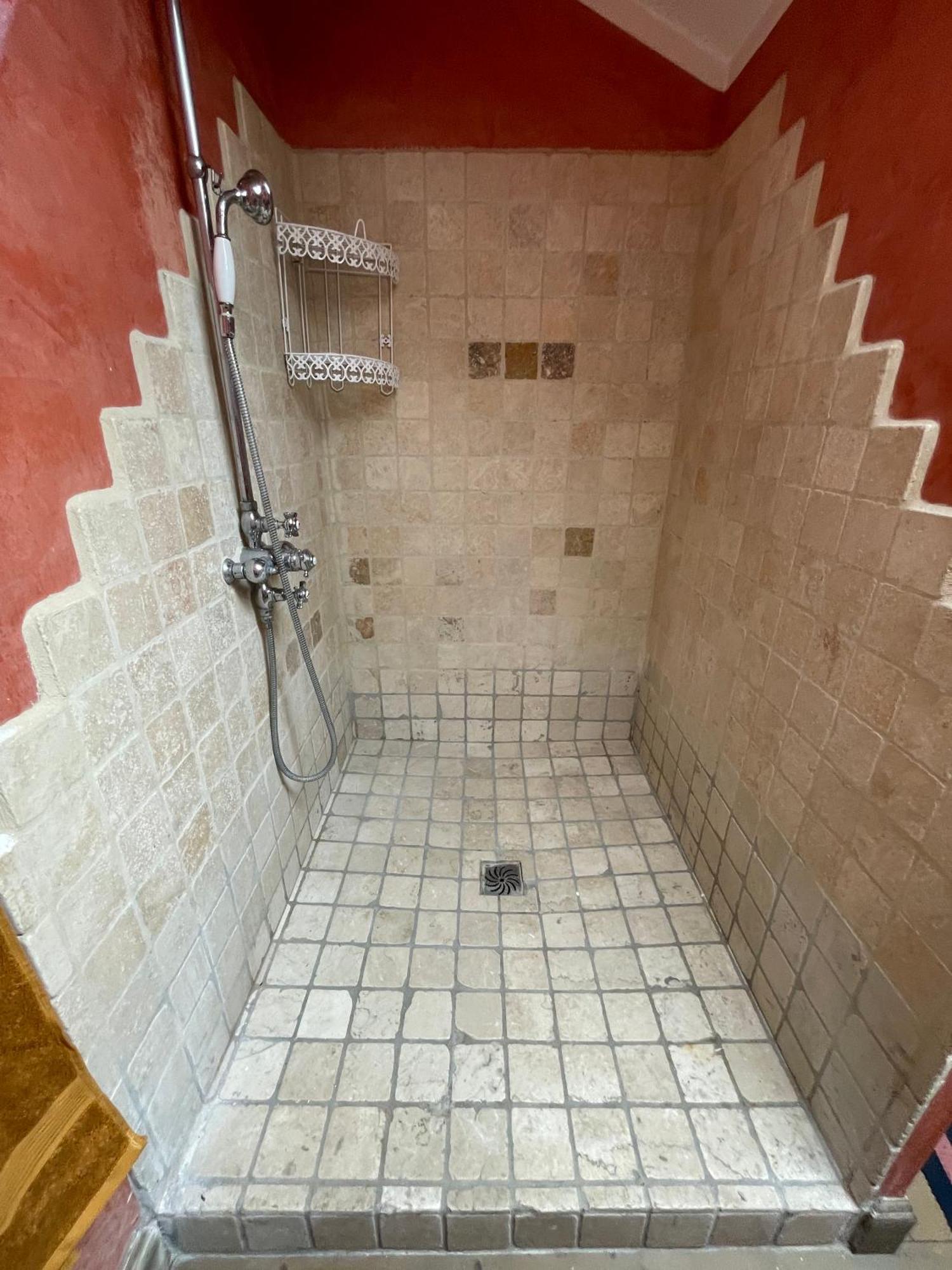 La Gandonne Apartment Caderousse ภายนอก รูปภาพ