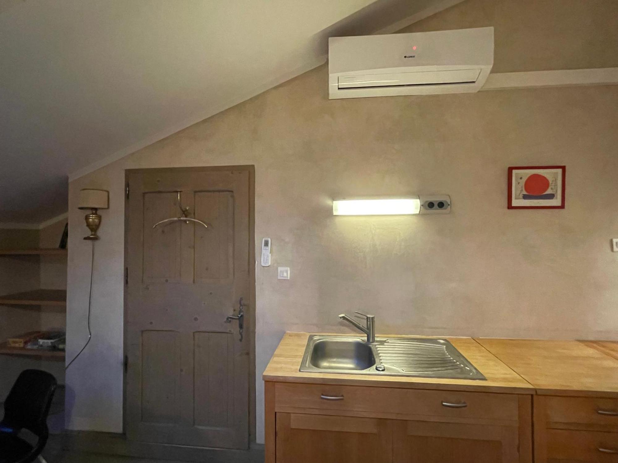 La Gandonne Apartment Caderousse ภายนอก รูปภาพ